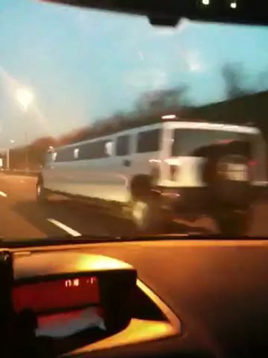 Humer Geant Limousine