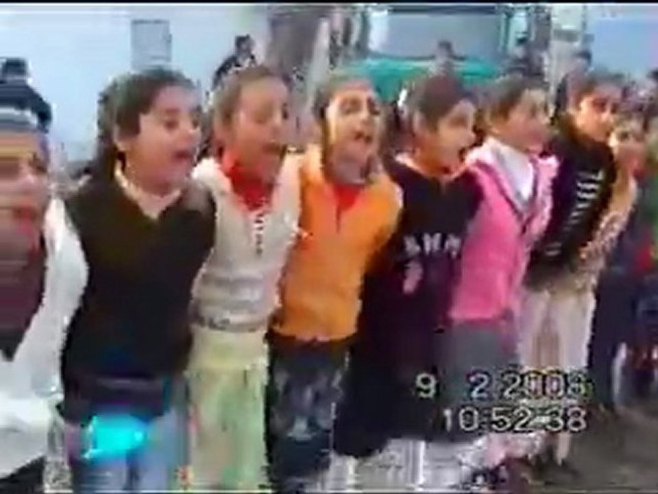 KIZLAR halayda
