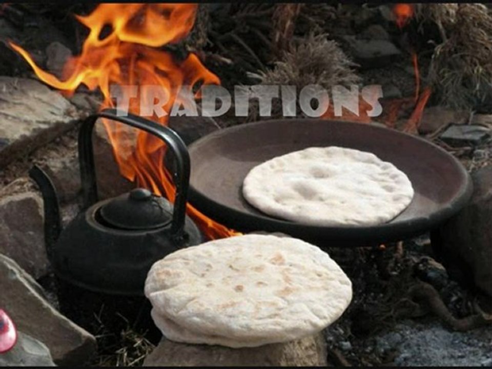 LES AUREES PAYS BERBERE INVITATION AU VOYAGE