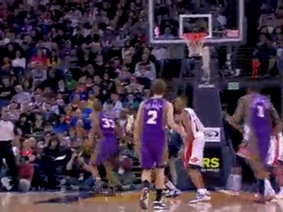 NBA Grant Hill misses the initial shot, but Amar'e Stoudemir