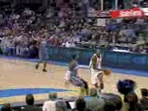 NBA Thabo Sefolosha picks up the loose ball and hits Kevin D