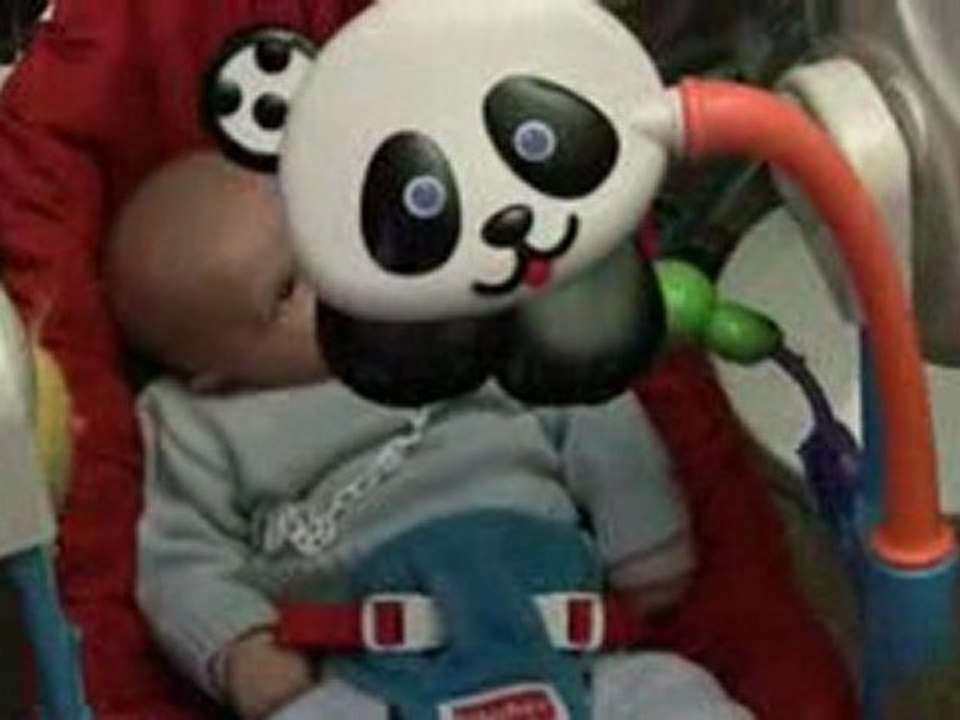 james dans sa balancelle