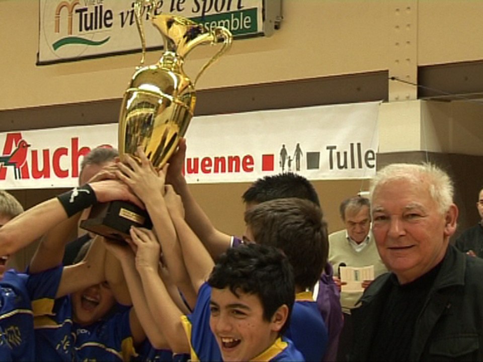 TULLE TOURNOI DE NOEL 2009 DE FOOT