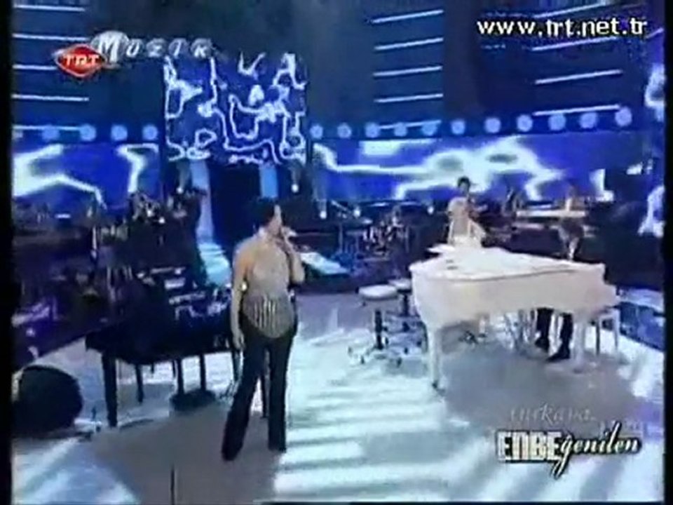 Yeşim Salkım Deli Mavi