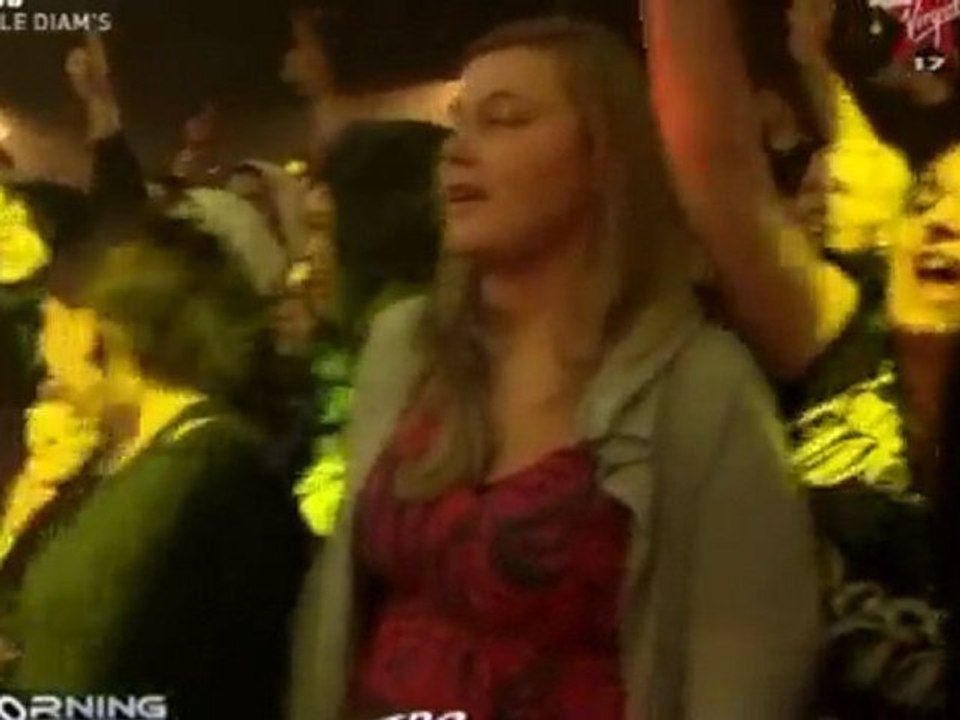 Diam's-Enfants Du Desert (Live Virgin 17 Session)