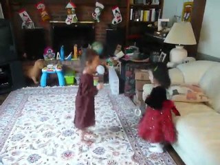 Elle and Sari FR(2) xmas 2009