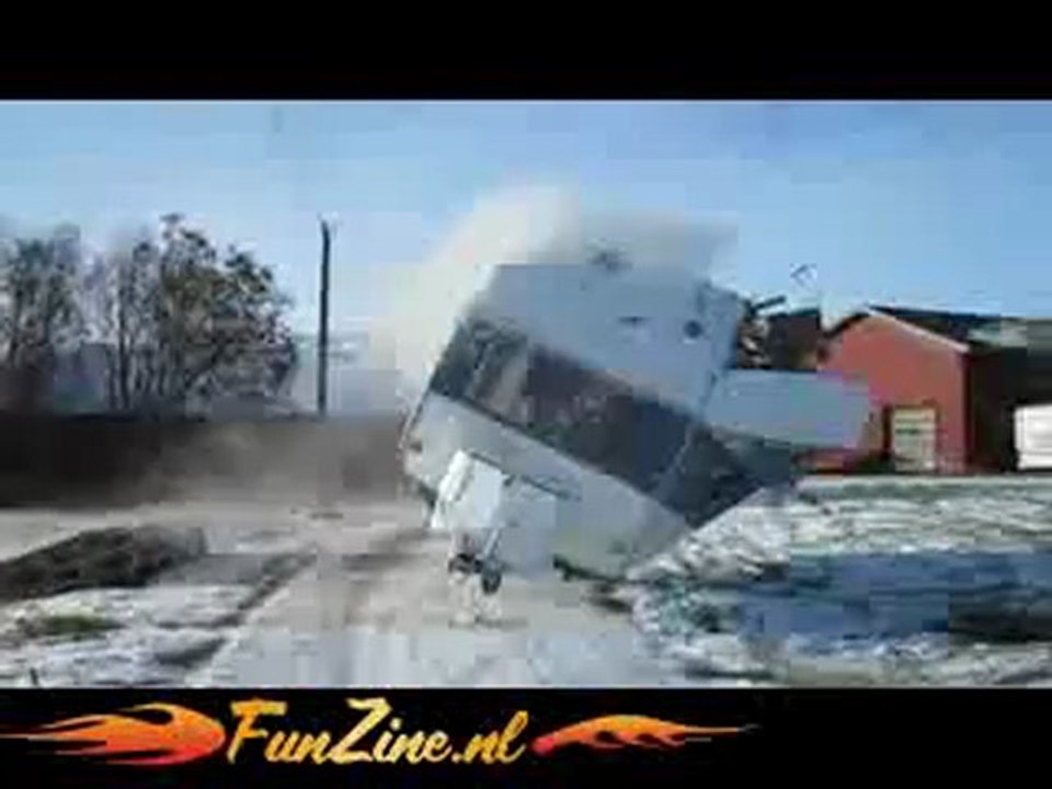 Car vs Caravan