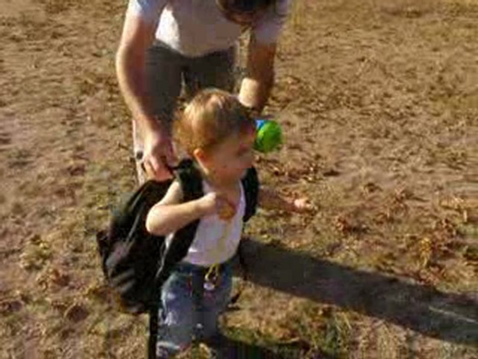 19 mois, ce sac est bien lourd