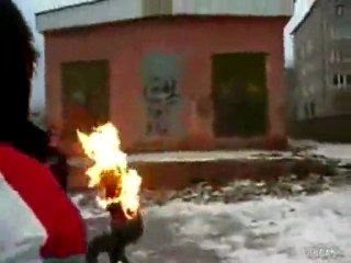 Un mec prend feu, un jeu qui tourne mal !!!