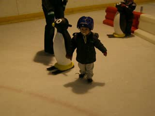 20 mois sur patins, sans aide