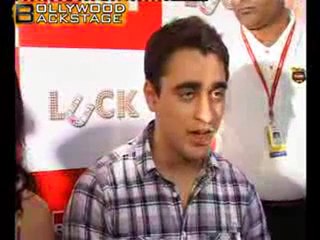 Imran Khan and Shruti Hassan with 92.7