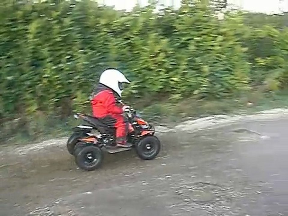 sofyan sur son quad 2