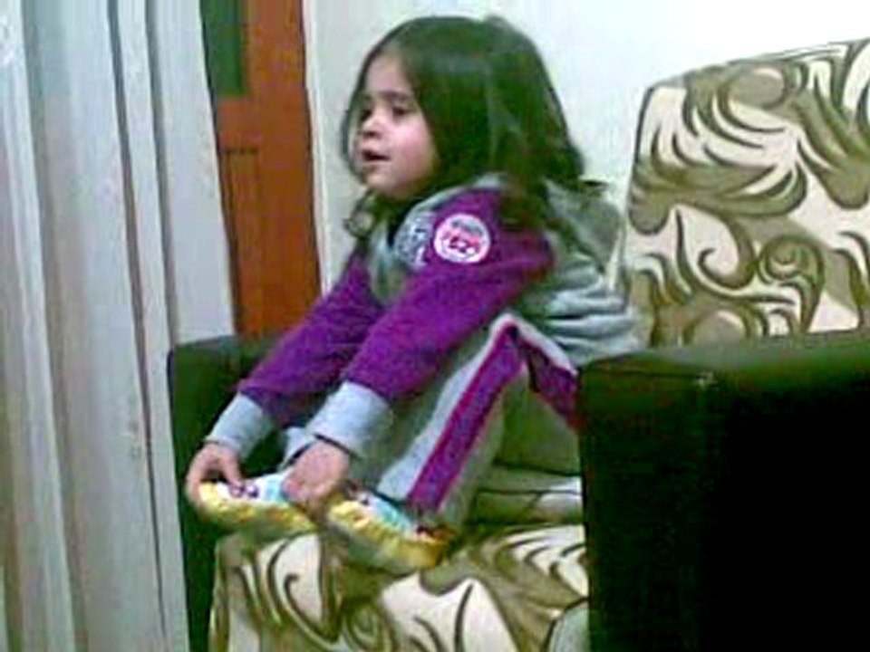 Elifnaz yarim yarim minik cadı (sakızlıcadı)