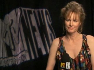 Melissa Rosenberg Talks Deleted Scene with Victoria