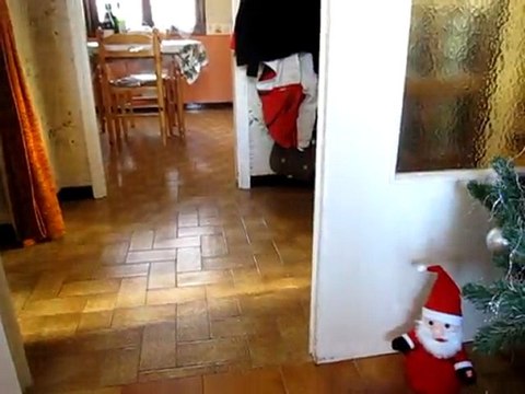 Chez Papi et Mamie aussi on s'amuse à se cacher...