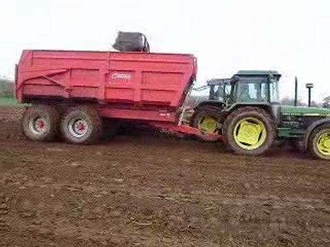 johndeere2650+remorque chevance et johndeere6300+chargeuse