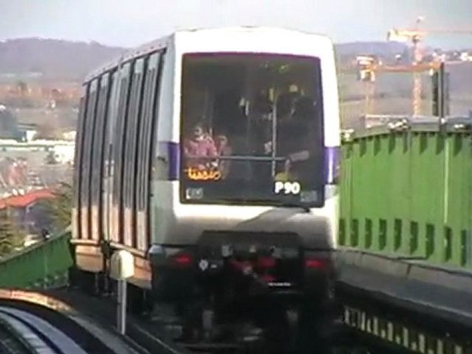VAL208 : Départ de la staion Jolimont sur la ligne A du métro de Toulouse