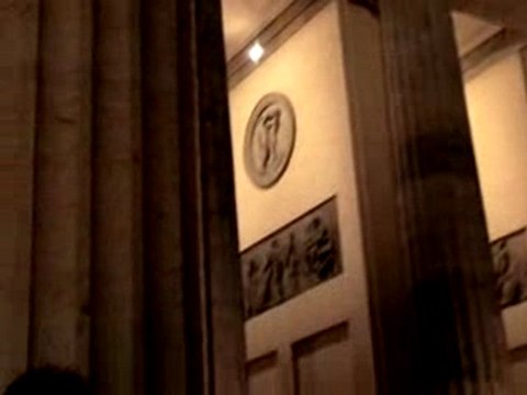 INTERCONTINENTAL BERLIN Where the Crowds Go