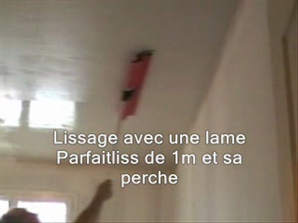 Lissage enduit Airless sur plafond au PARFAITLISS de 1m