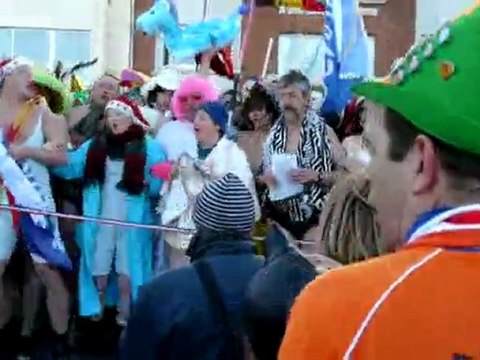 Le bain des givrés du 1er janvier 2010 Dunkerque