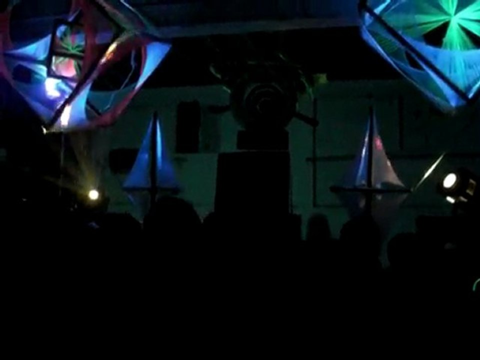 Rms / frakatek : New Year Free Hangar Party