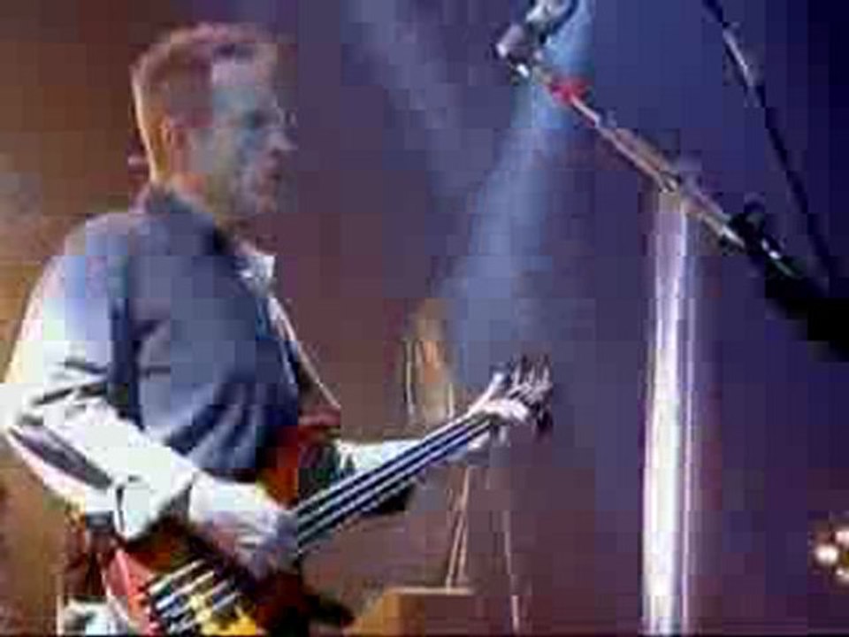 02 Them Crooked Vultures - Live Dead End Friends 2009