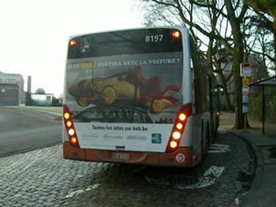 BUS A 330