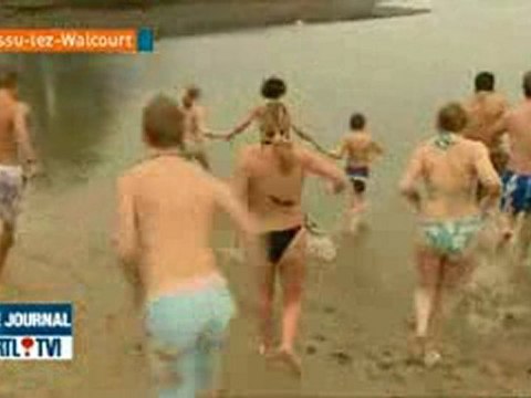 Nouvel An certains ont nagé aux lacs de l'Eau d'Heure ce ma