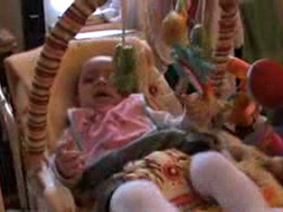 2009.12.25 Je decouvre mes cadeaux 2/3