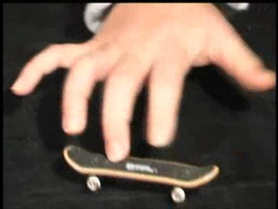 fingers skate shove  it