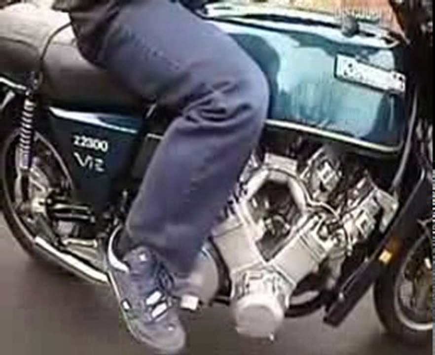 Kawasaki V12 Z