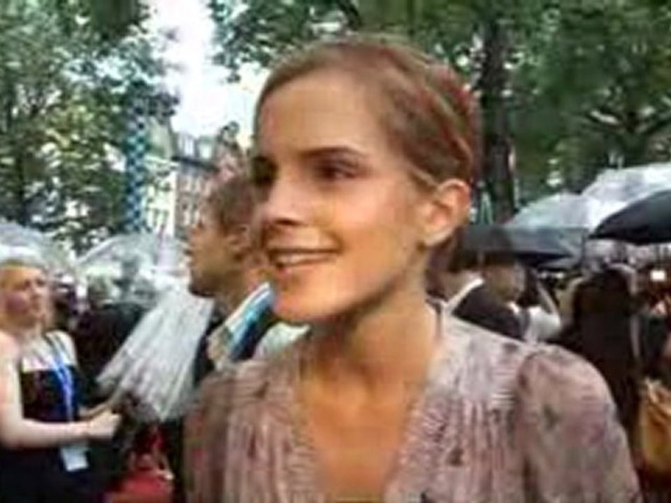 Hermione ten years on- Emma Watson_s decade in a minute.flv