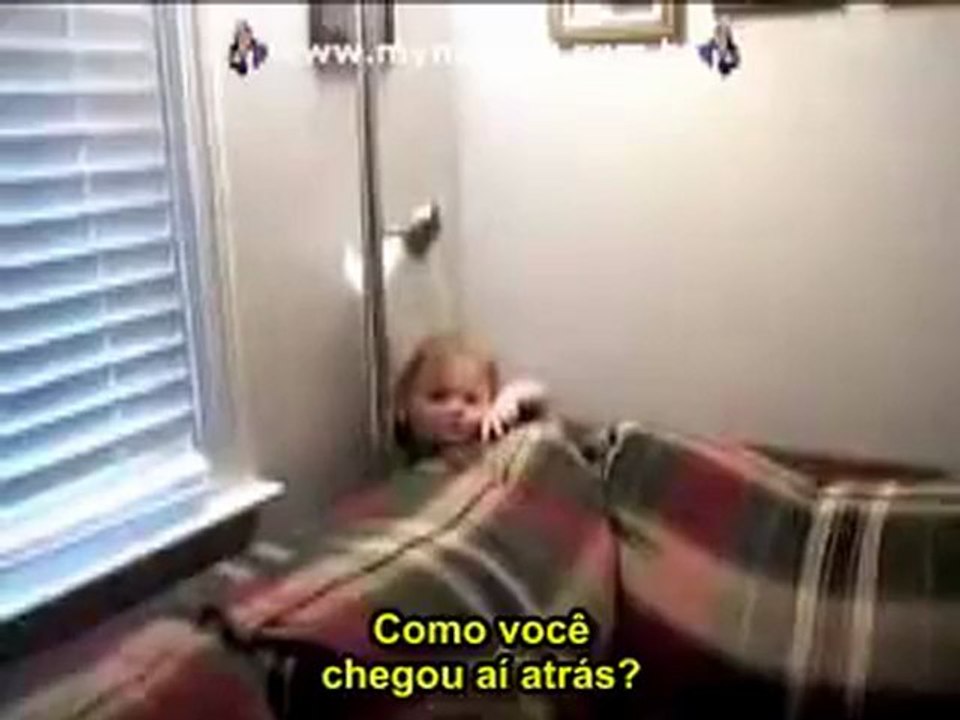Preso_Atrás_do_Sofá