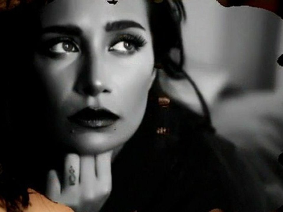 Sıla Gençoğlu Seni Görmeseydim Yeni  2010