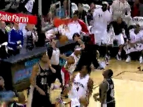 NBA Chris Bosh becomes the Raptors all-time points leader as