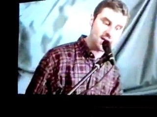 "Le monde est fou" - chanson engagée