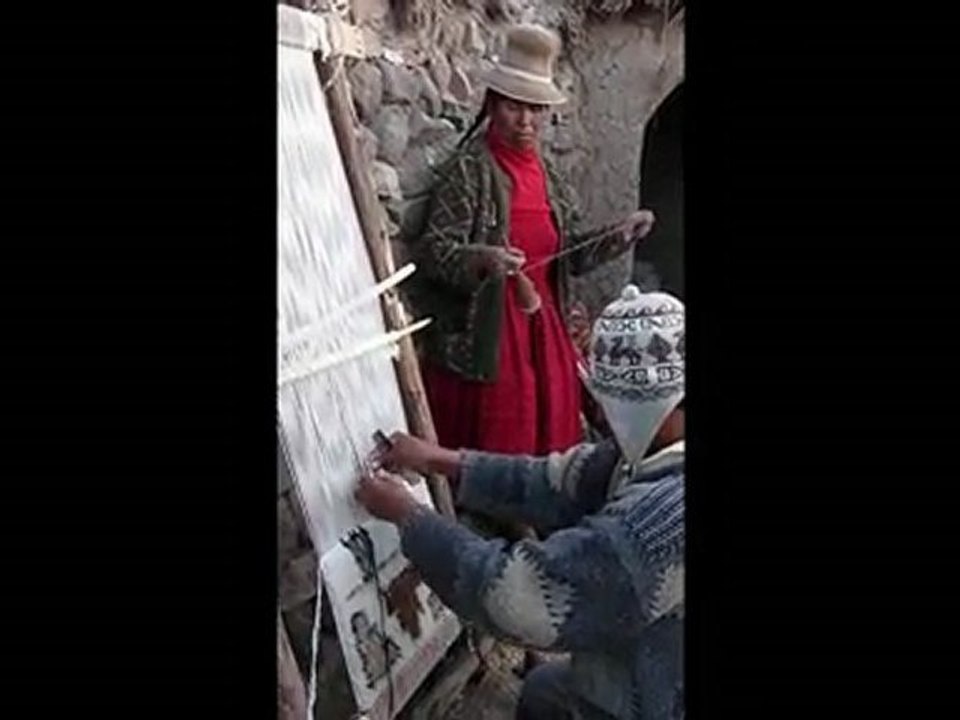 Tissage de tapis en direct live près de Sillustan