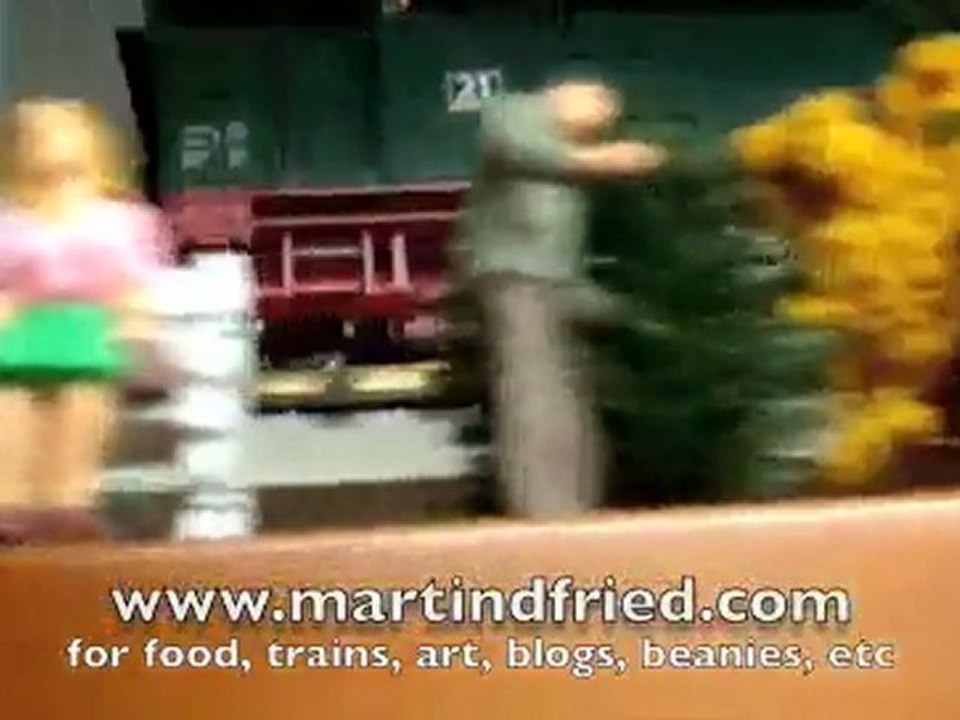 Dr Martin Fried Peanuts LGB Train