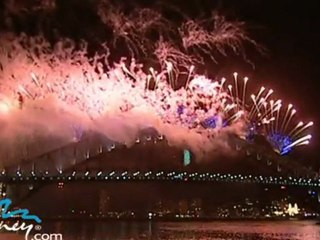 Watch the whole of Sydney's New Year's fireworks display