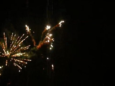 01 - Nouvelle année chez Youyou (feux d'artifices)