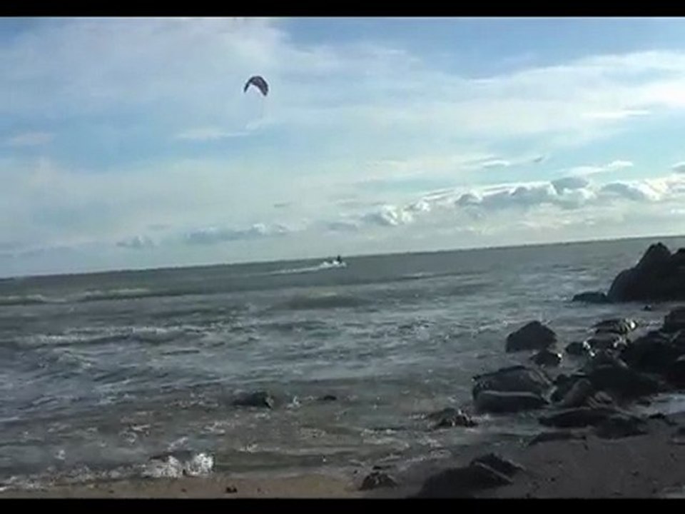 Video de Planche à voile et kitesurf au Cap d'Agde.
