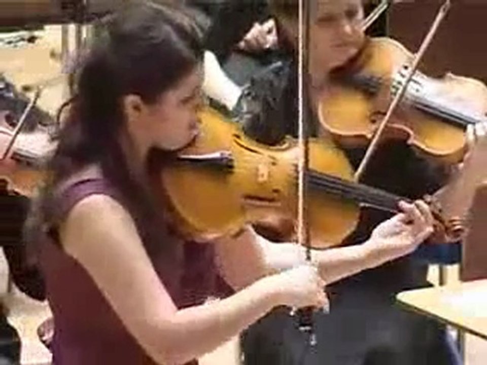 Esra Pehlivanli, Hoffmeister viola Konçertosu, 2nd movement