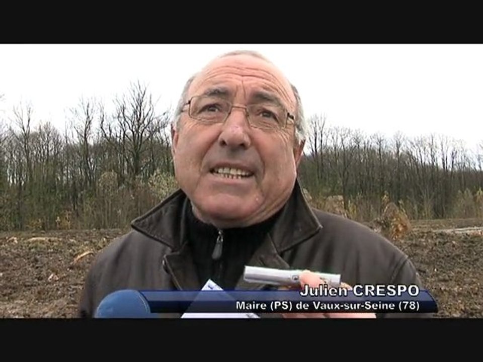 Manifestation contre la décharge du bois de l'hautil