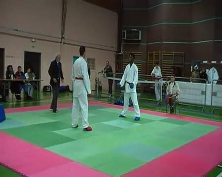 Joel - 22-11-2009 COC Karaté de Château du Loir.