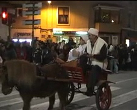 LOS REYES MAGOS LLEGAN A CARAVACA -5-1-2010