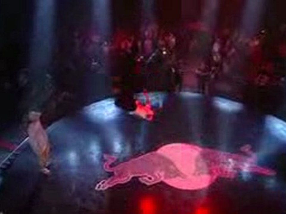 Lilou vs Cloud - Red Bull BC One 2009 FINAL ROUND HQ