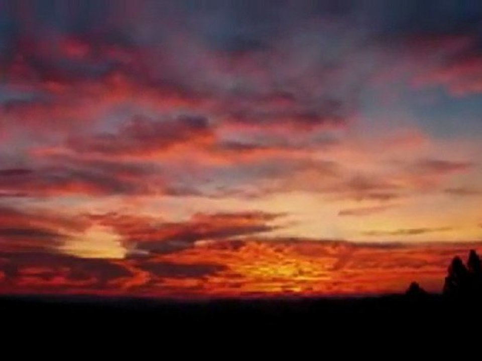 Matt Darey Pres. Urban Astronauts Ft. Kate Smith