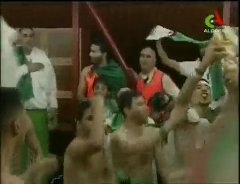 ALGÉRIE VS ÉGYPTE  LE JOURNAL DE MINUIT 19 Novembre 2009 1/2