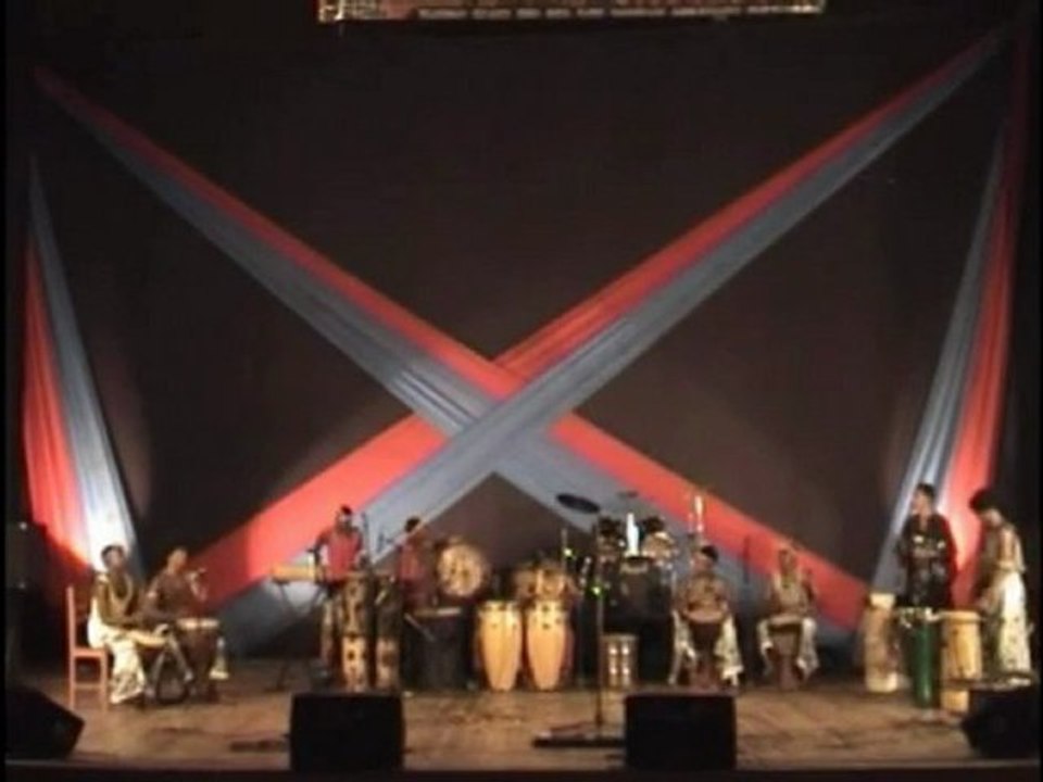 Maison de la Culture de Mahajanga - Tambours Gasy 01