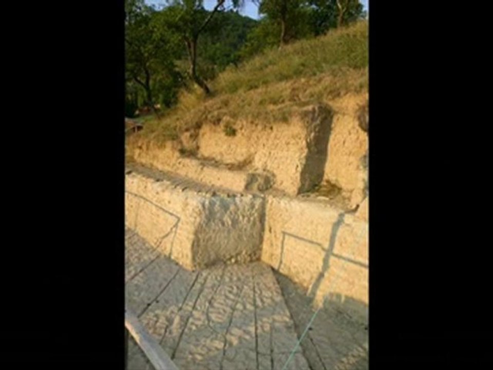 Semir Osmanagić - The Bosnian Pyramids 3-7